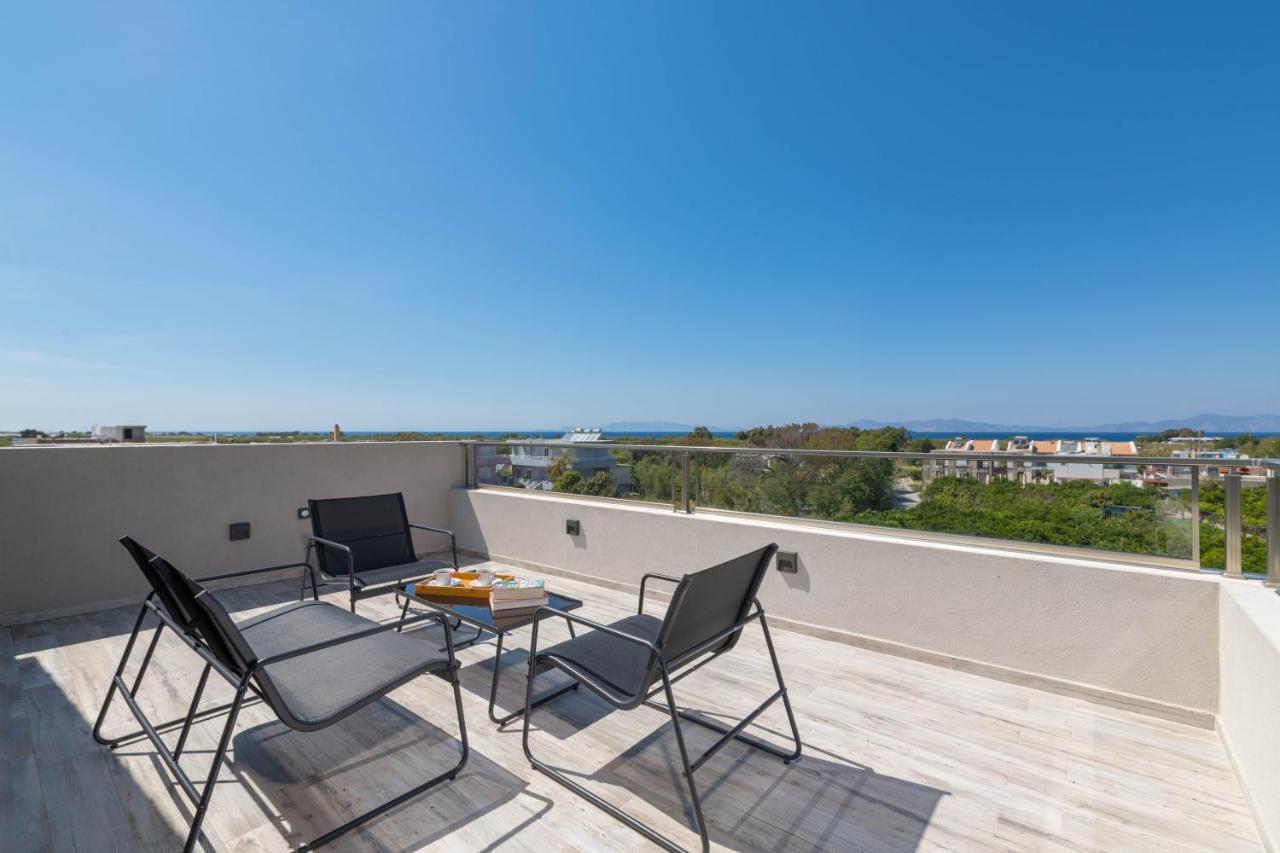 Tsatos Luxury Residence Kremastí Buitenkant foto