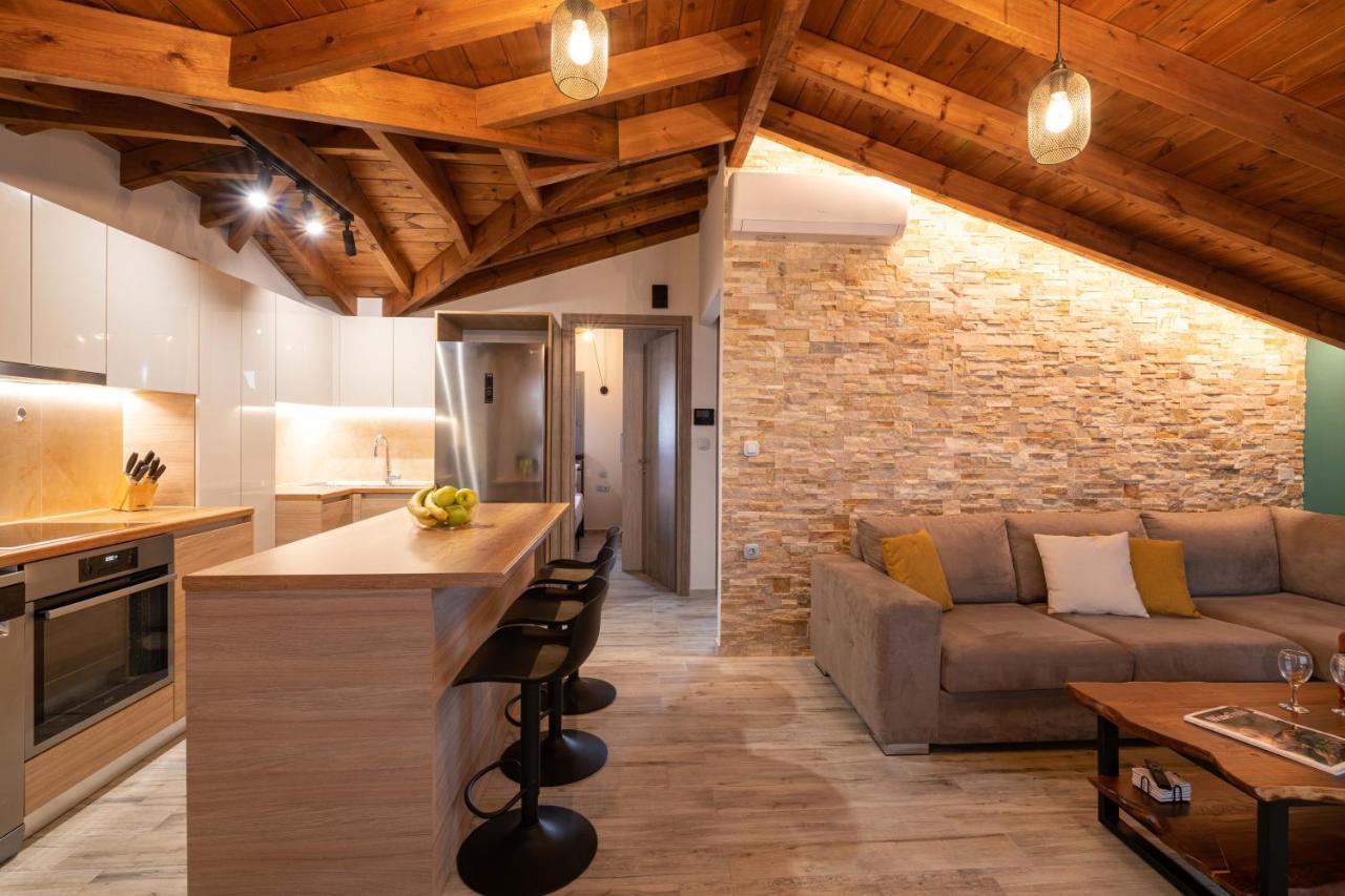 Tsatos Luxury Residence Kremastí Buitenkant foto