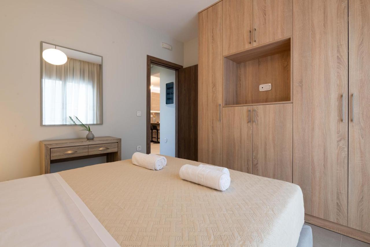 Tsatos Luxury Residence Kremastí Buitenkant foto
