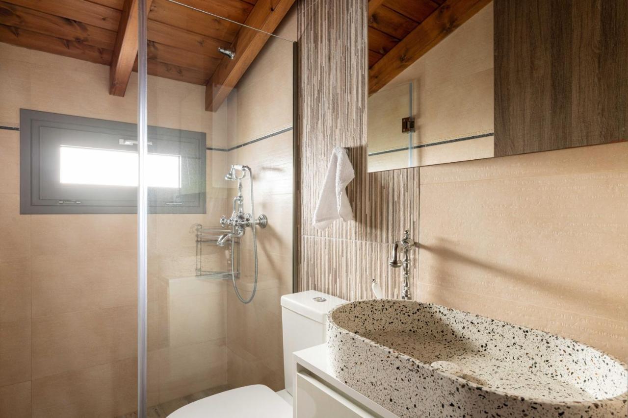 Tsatos Luxury Residence Kremastí Buitenkant foto